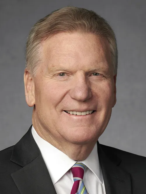 អែលឌើរ ក្រេហ្គ ស៊ី គ្រីស្ទីនសិន