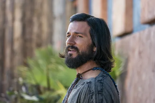 Alma the Younger preaches to the people in the city of Gideon.