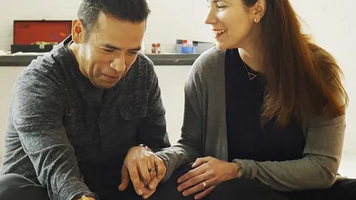 Elizabeth and Ricardo talking