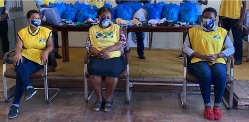 Helping Hands volunteers 3