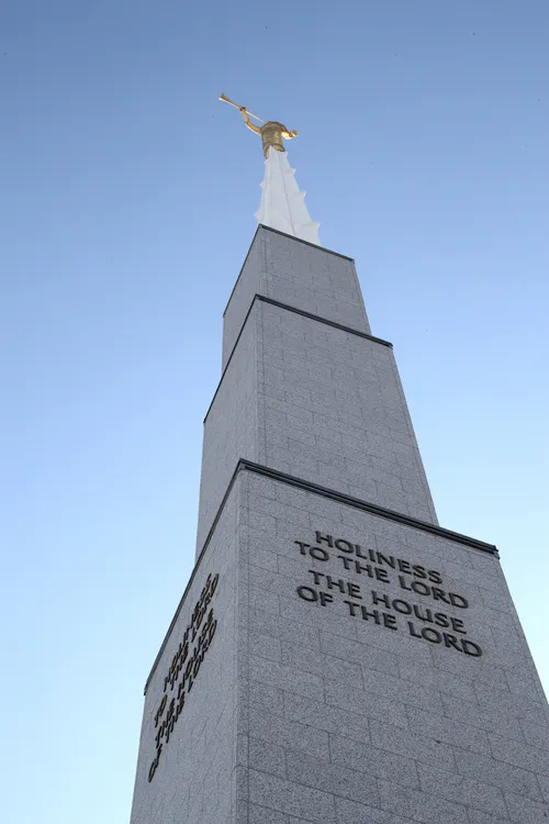 An image of the spire on the Boise Idaho Temple.