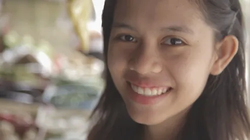 muchacha de Filipinas