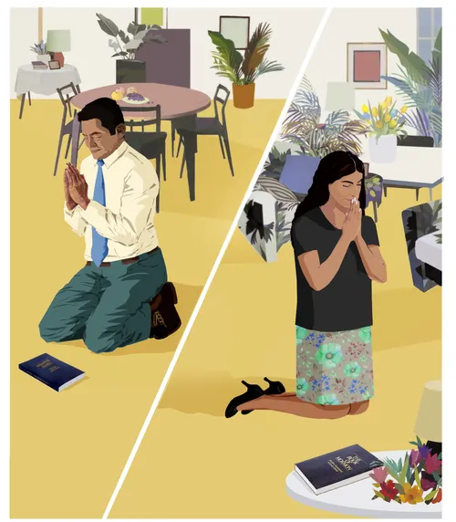 couple praying about Book of Mormon