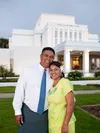 couple in front of Laie Hawaii Temple