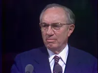 1977-04-5010-elder-gordon-b-hinckley-590x442-ldsorg-article.jpg