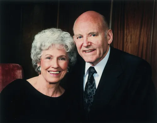 Inis and Howard Hunter