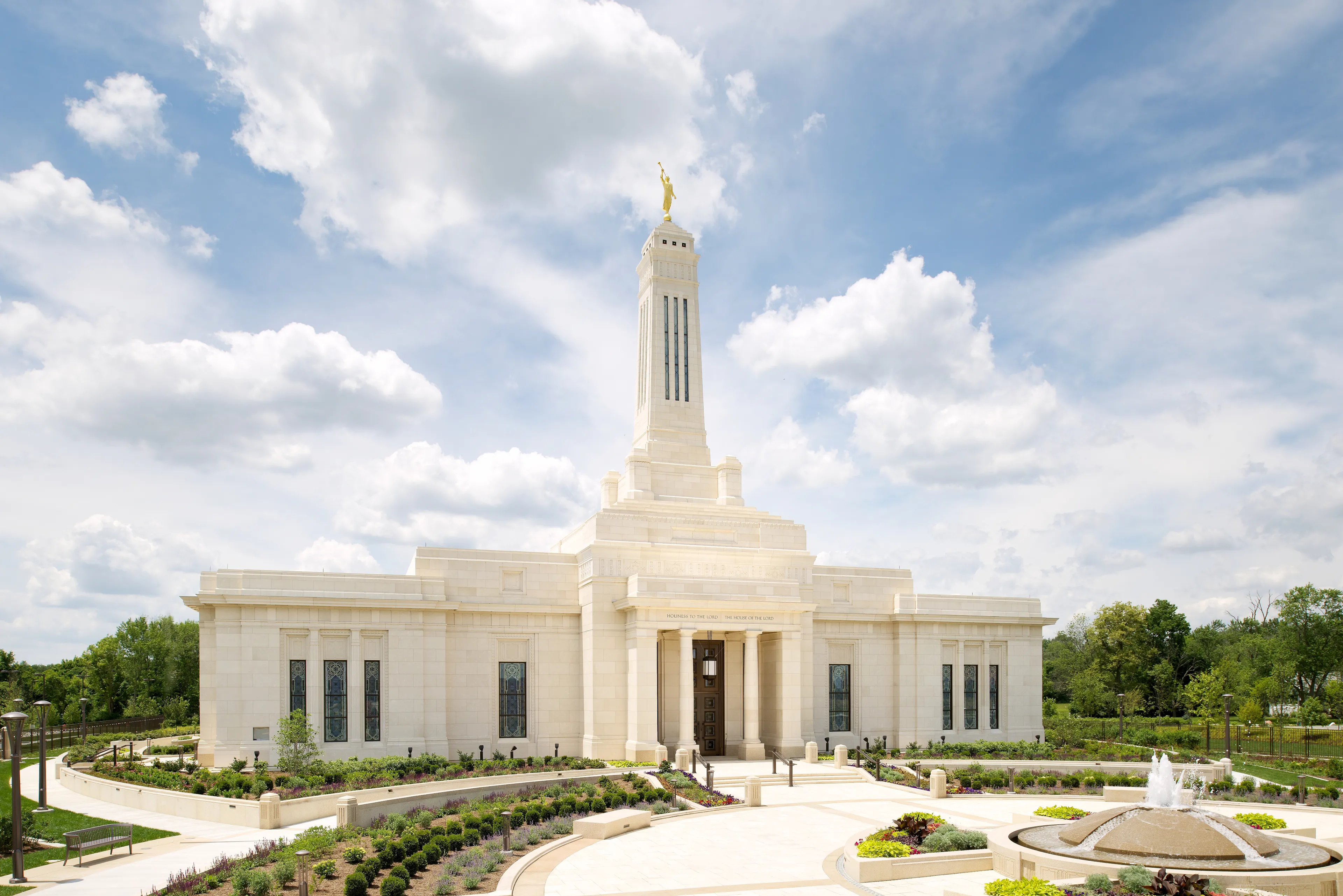 Indianapolis Indiana Temple exterior.