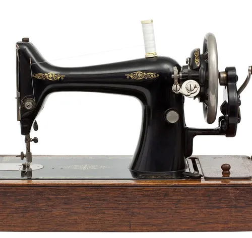old-fashioned sewing machine