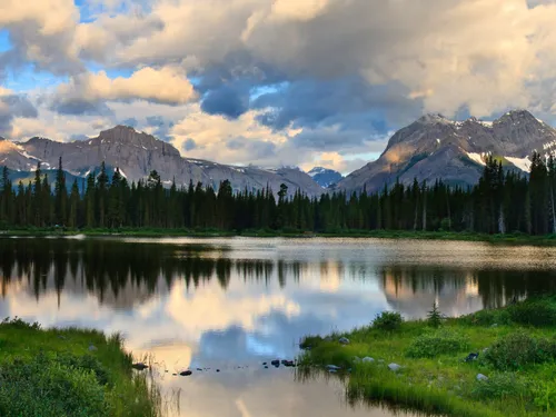 Pond 1.5 hours from Calgary