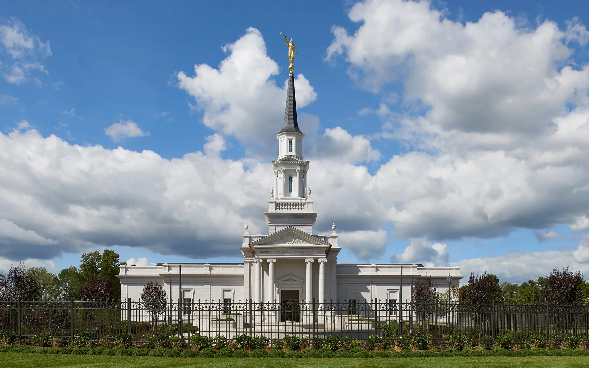 Exterior shot of the Hartford Connecticut Temple during morning