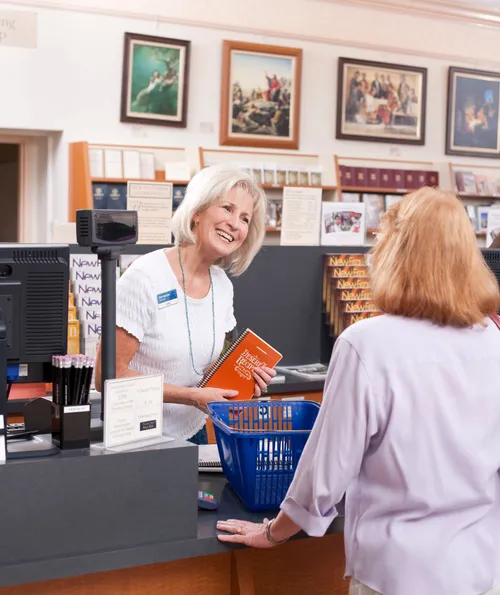 employee with customer