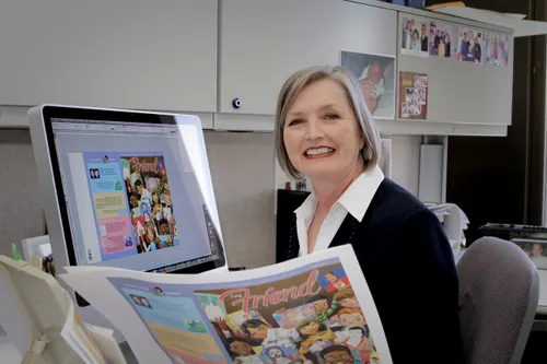 「朋友」雜誌職員凱莉·賀林