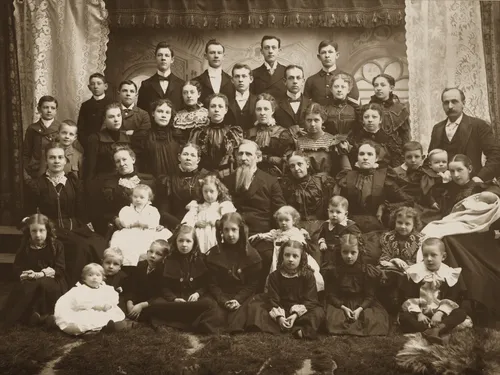 President Joseph F. Smith and family