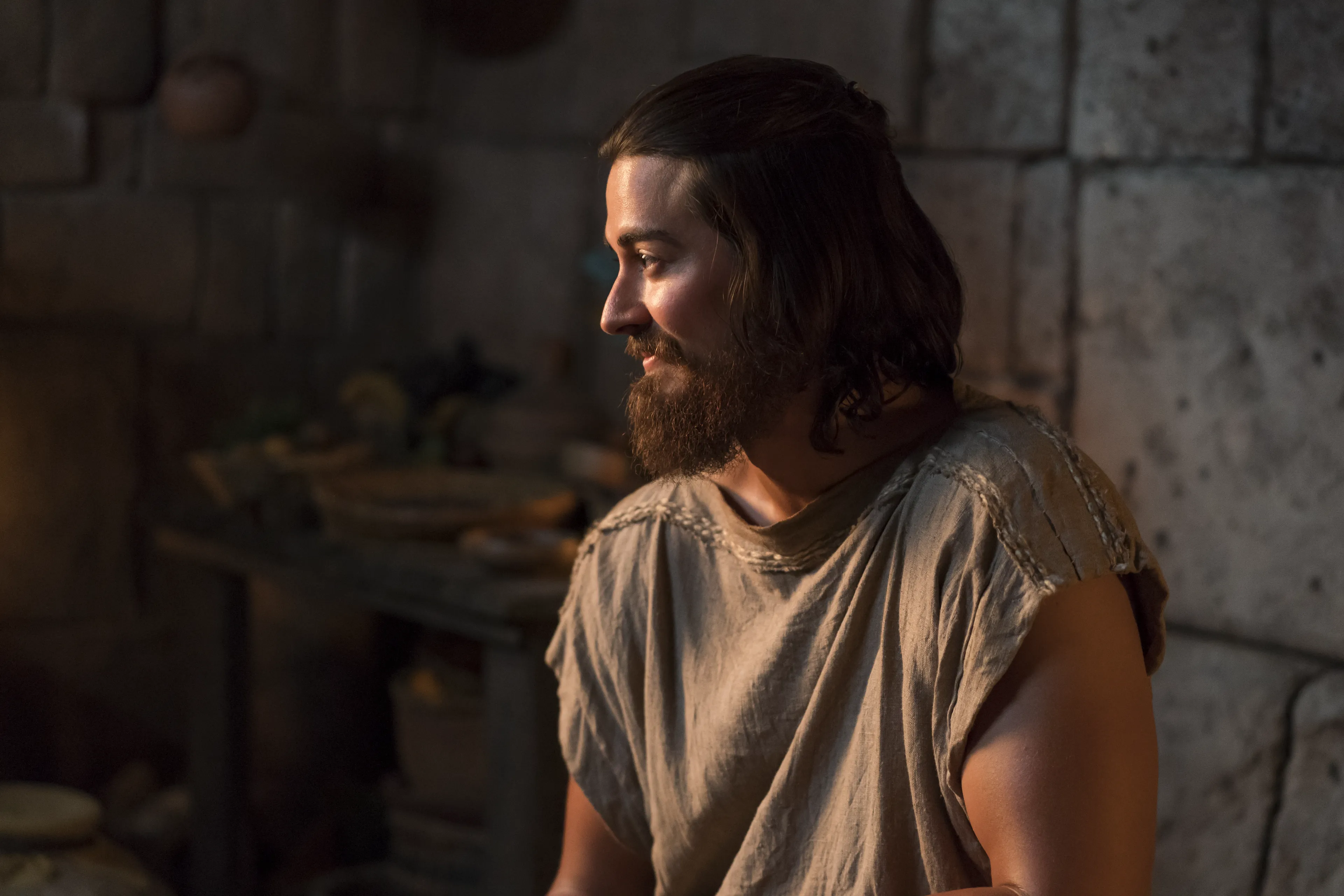 Alma teaches of Abinadi to other people.