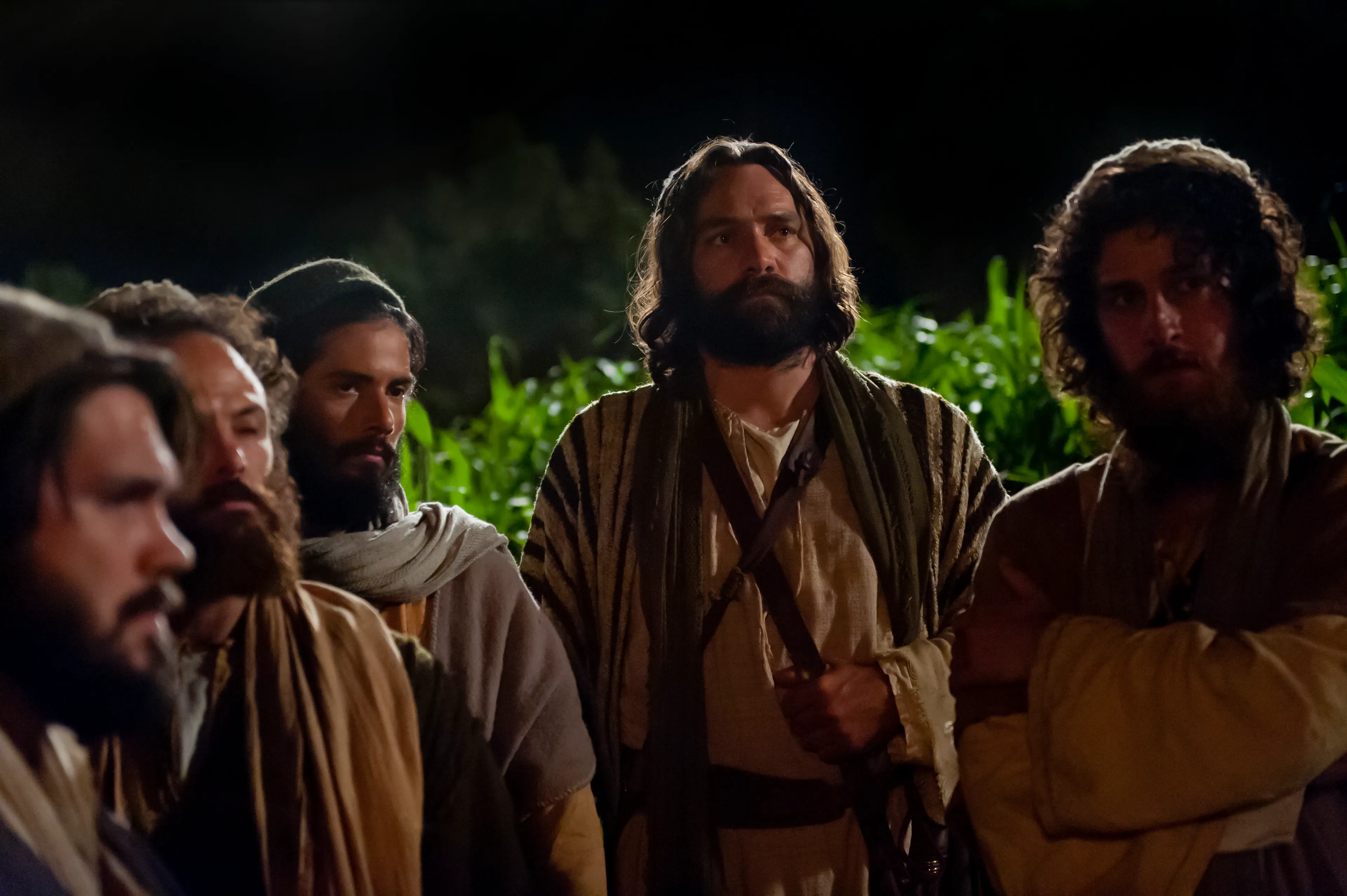 Peter declares that he will not deny Christ.