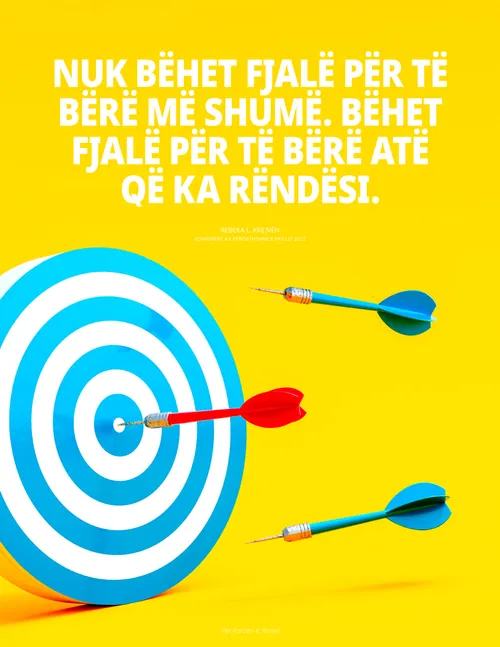 afishe e një tabele qitjeje për shigjetëza