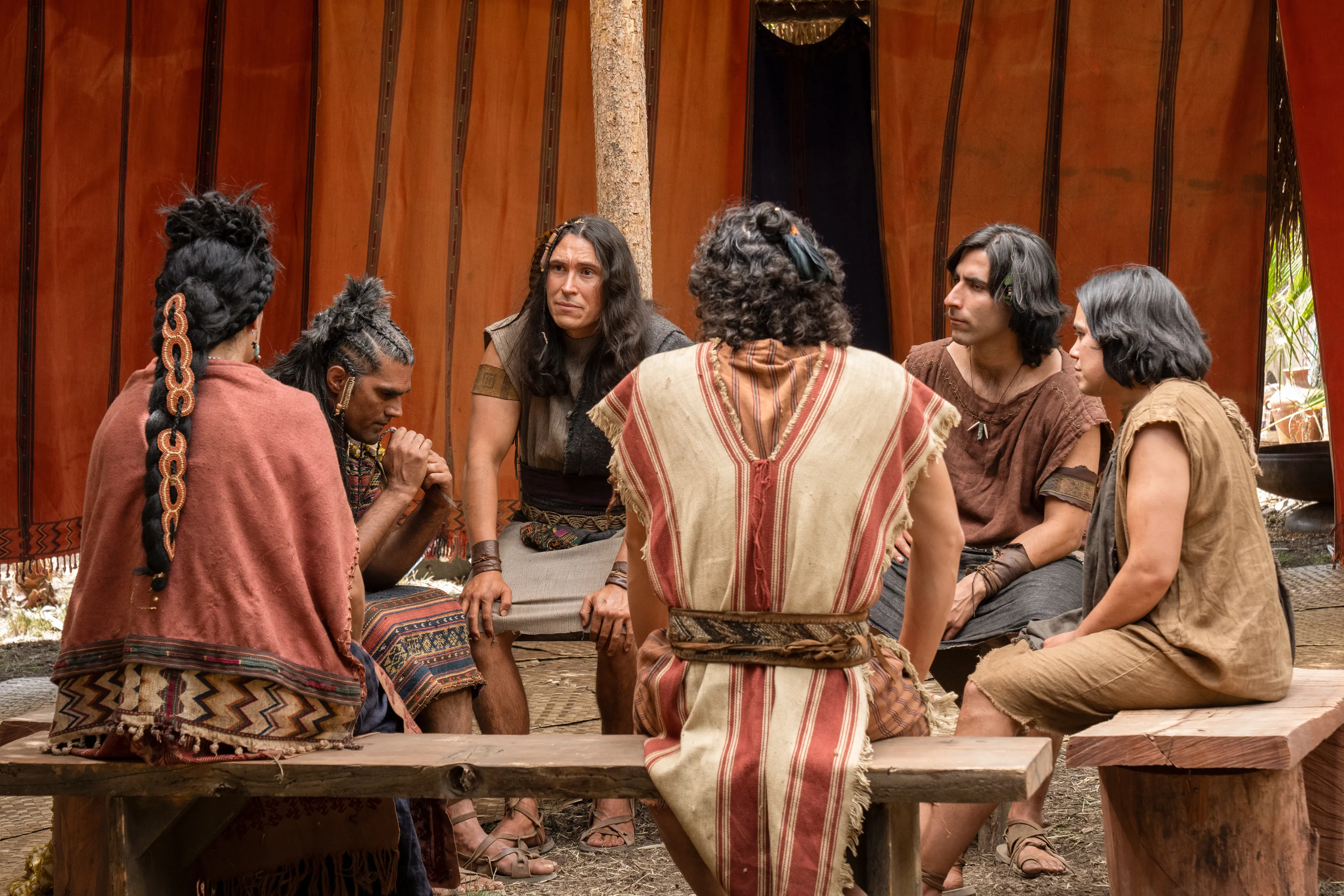 The sons of Mosiah counsel with Anti-Nephi-Lehi and suggest going to Zarahemla.