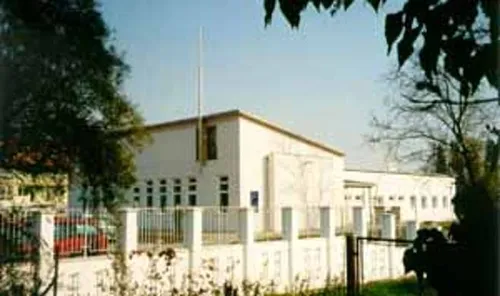 Bron Branch meetinghouse