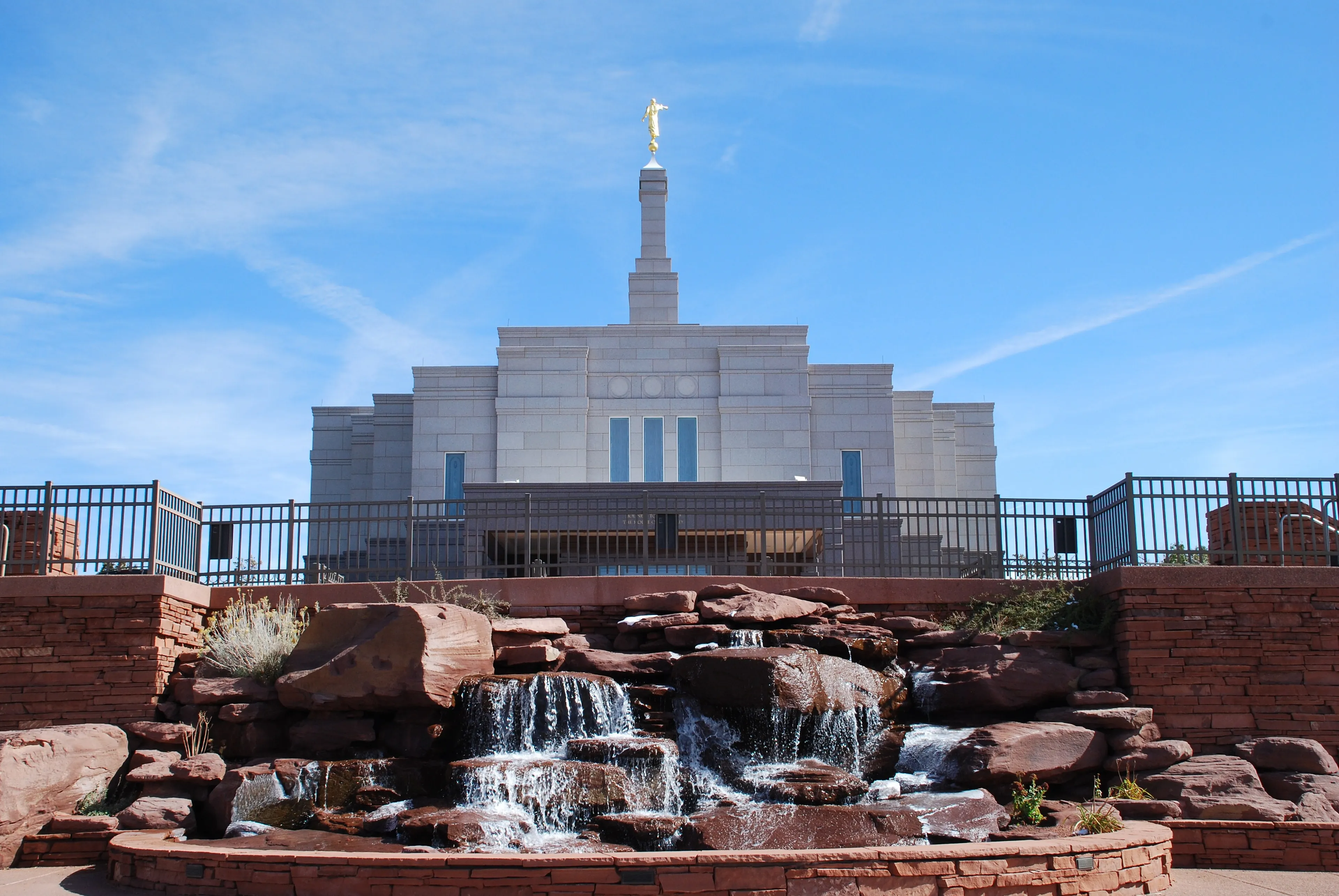 The Snowflake Arizona Temple, including scenery.