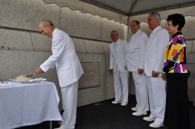 Elder Russell M. Nelson applies mortar during the cornerstone ceremony for the Kyiv Ukraine Temple on August 29, 2010.