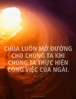 ánh sáng chiếu vào hang đá
