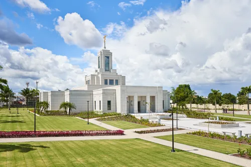 Exterior image of the Belem Brazil Temple taken during the day. 
