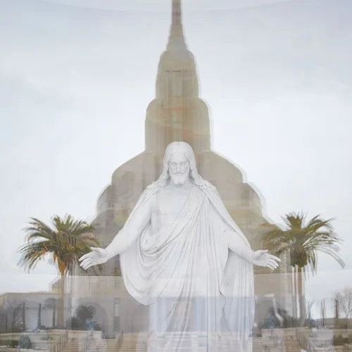 Christus statue in front of the Rome Italy Temple