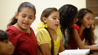 children singing