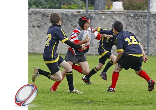 打橄榄球的男人