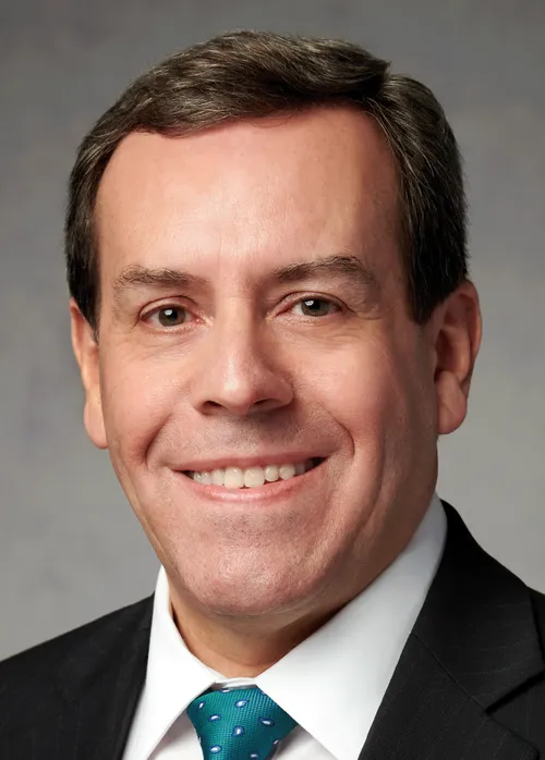 អែលឌើរ អេក្វាដូ ហ្គាវ៉ារ៉ែត