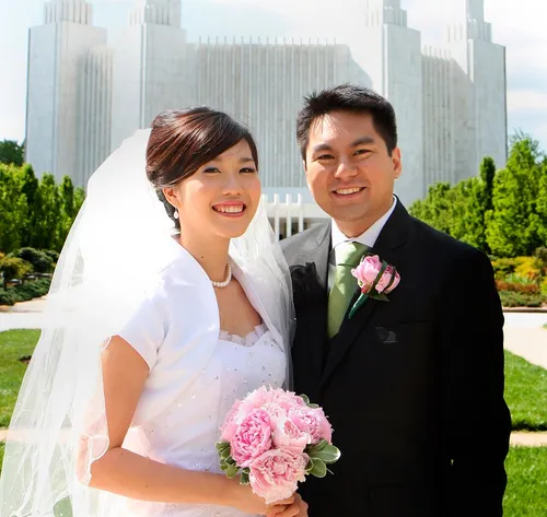 couple married at the temple