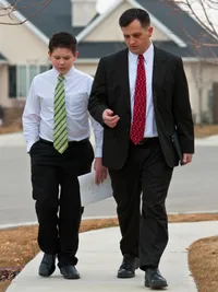 走在路上的家庭教導教師