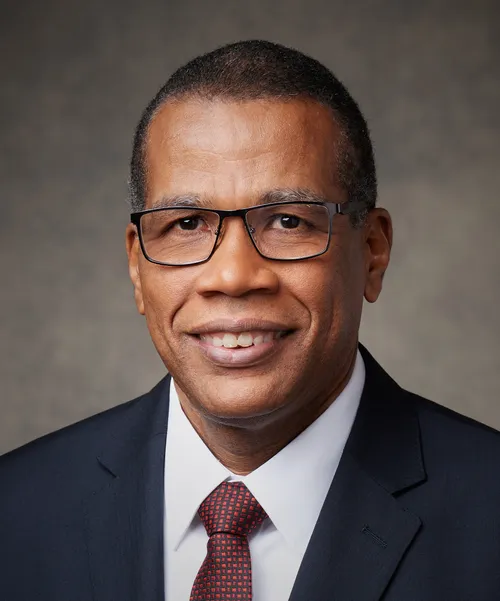 អែលឌើរ ដេណិលសុន ស៊ីលវ៉ា