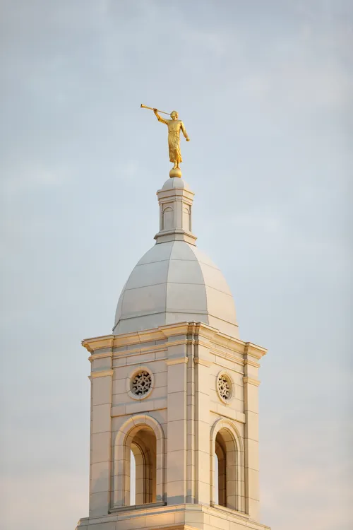 The angel Moroni and spire of the Barranquilla Colombia Temple.