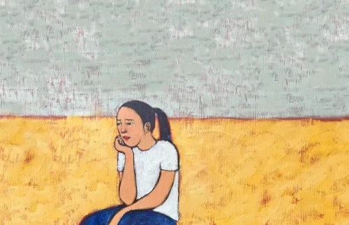 young adult nga babaye nga naglingkod ug magul-anon ang dagway