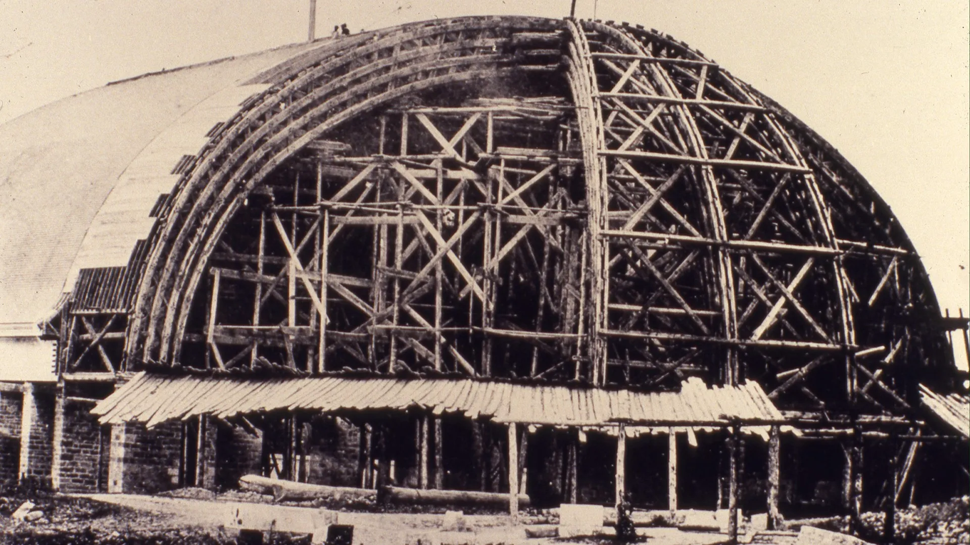 The Salt Lake Tabernacle is almost 150 years old and is still used today. It is the home of the Mormon Tabernacle Choir. Watch this video to take a tour of the Tabernacle's attic.