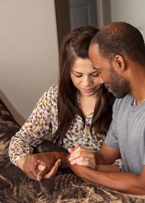 couple praying