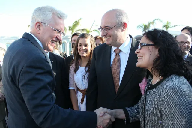 Elder D. Todd Christofferson meets with members in Argentina.