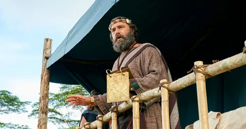 Hari Benjamin namulong sa iyang katawhan