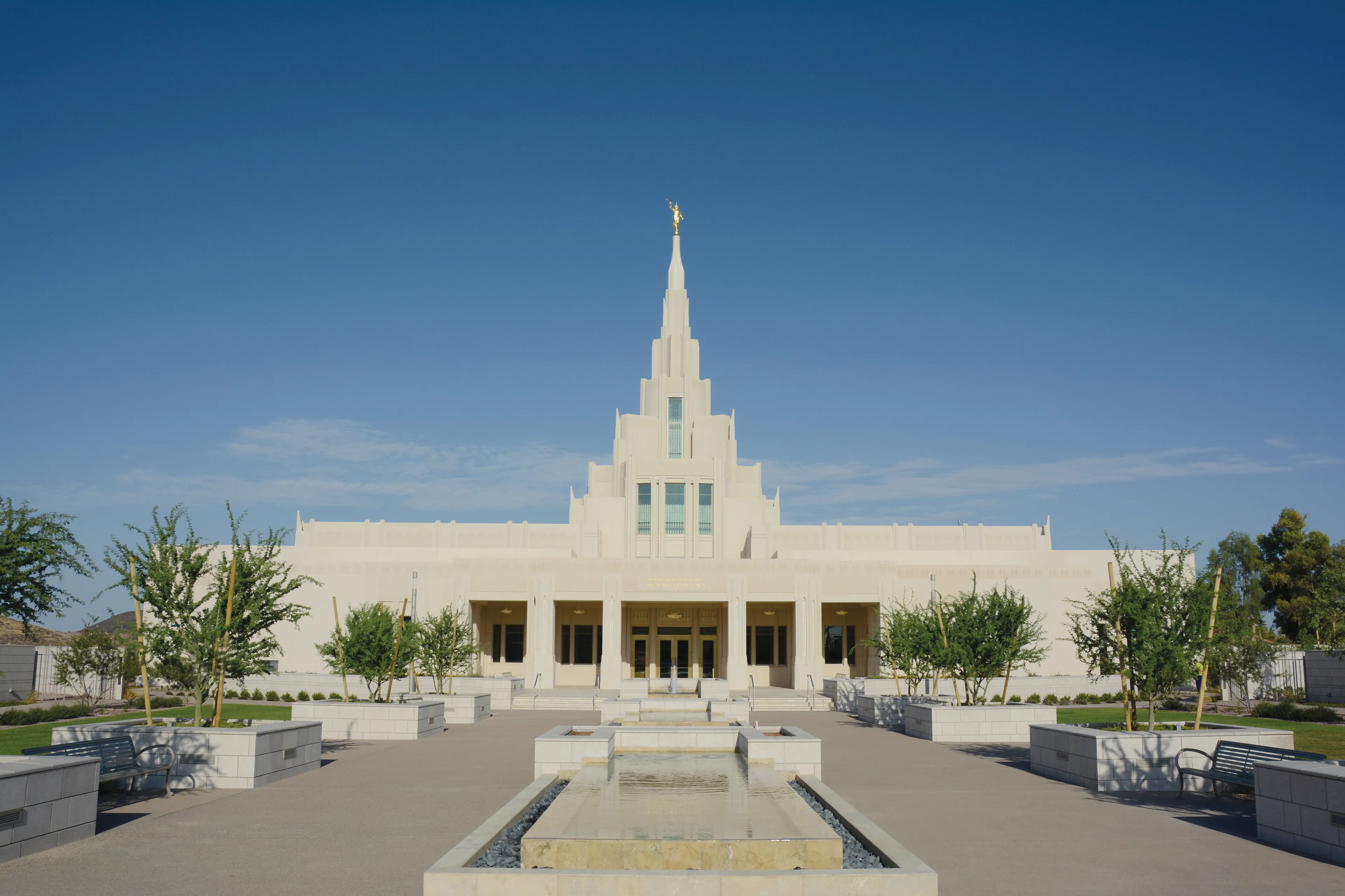 A view of the Phoenix Arizona Temple entrance.
