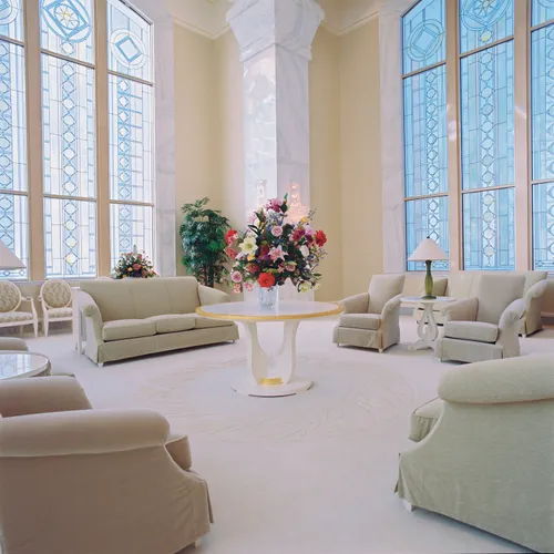 Celestial room in the Columbia River Wahington Temple.