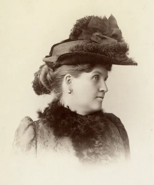 portrait of Susa Young Gates