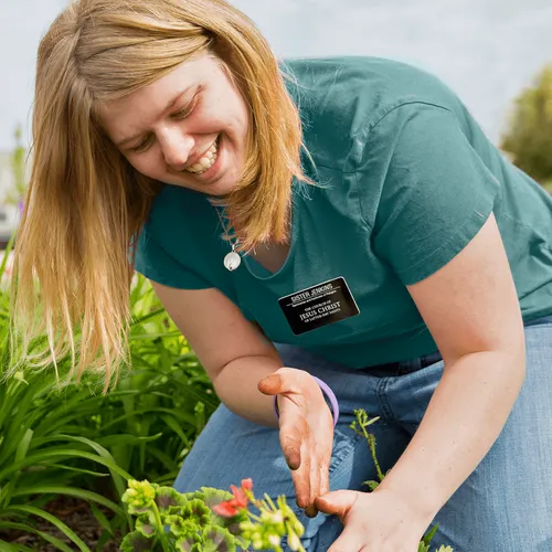 sister missionary giving service