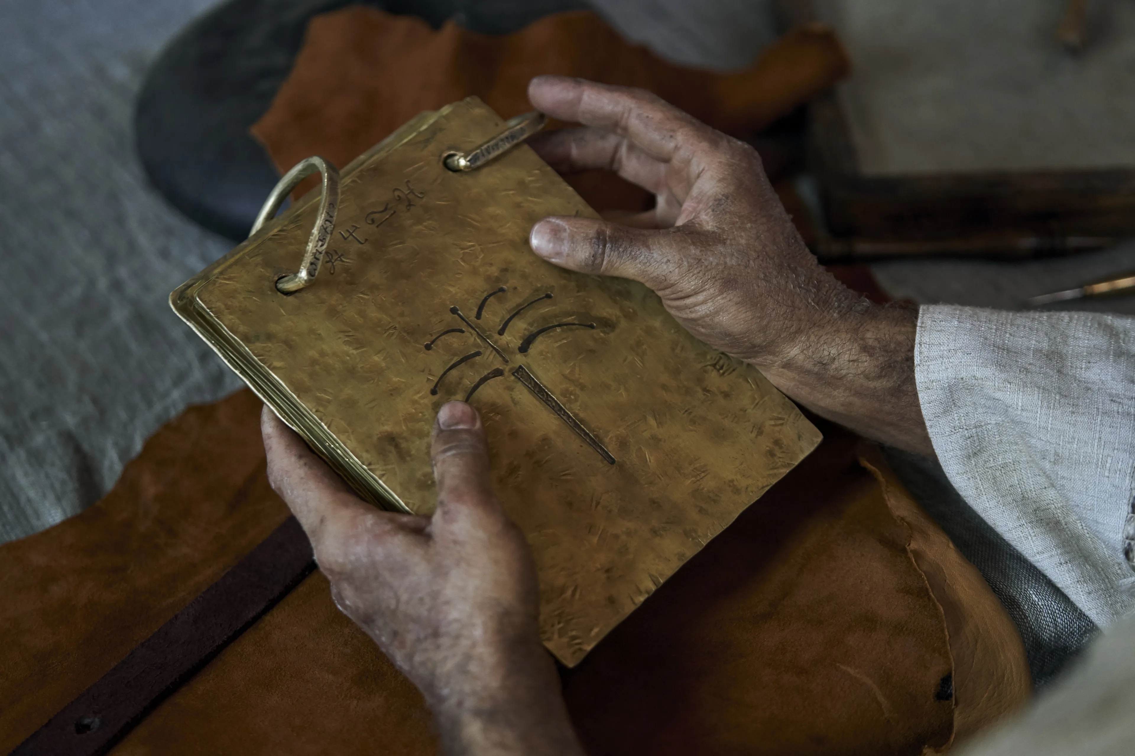 Jacob holds the plates.