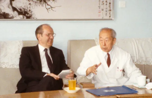 Dr. Russell M. Nelson with Dr. Wu Yingkai