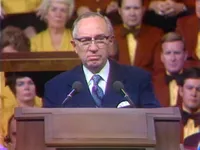 1973-10-7050-elder-gordon-b-hinckley-590x442-ldsorg-article.jpg