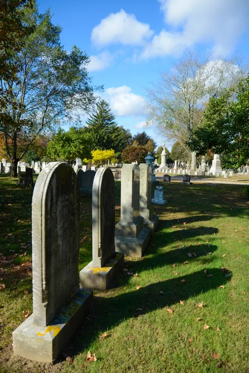 usa ka malinawon nga suba