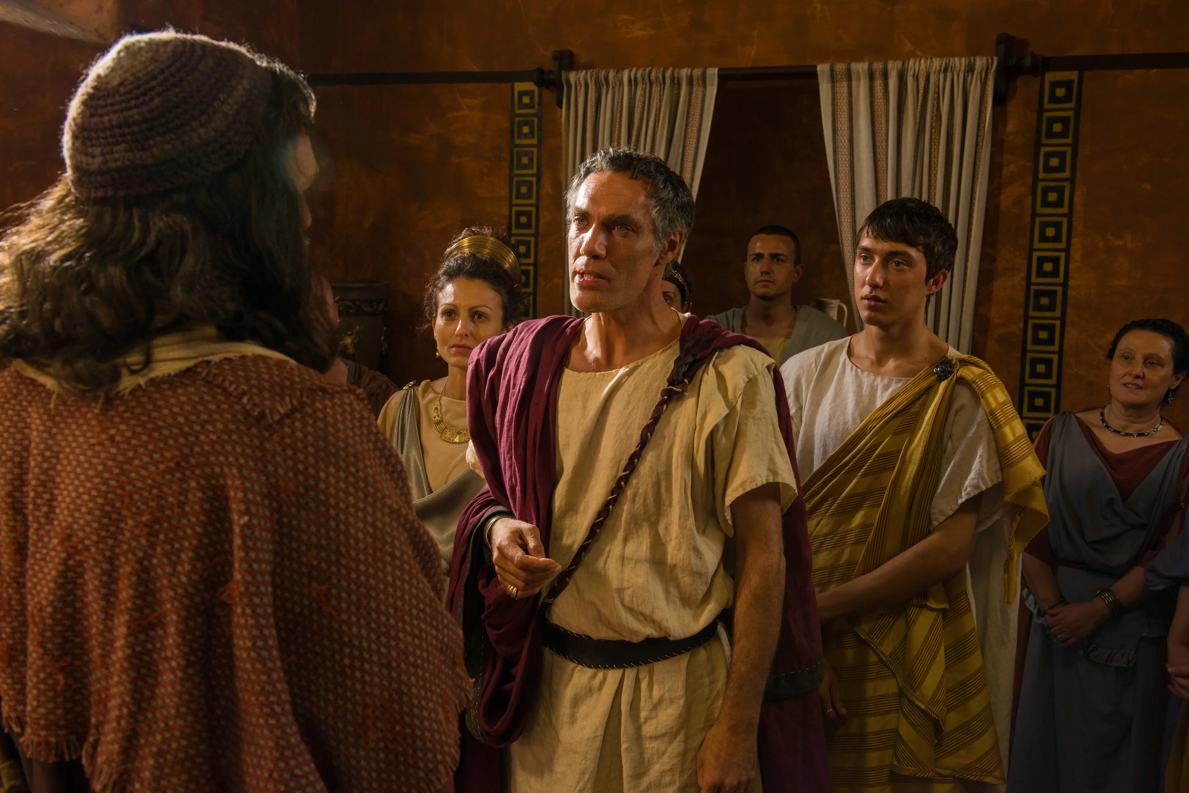 In a vision, Peter preaches the gospel to Gentiles who want to learn about the gospel.