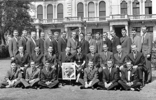 一群在英國的傳教士