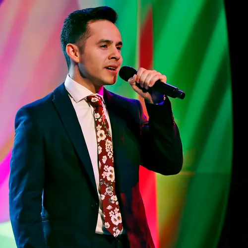 David Archuleta singing